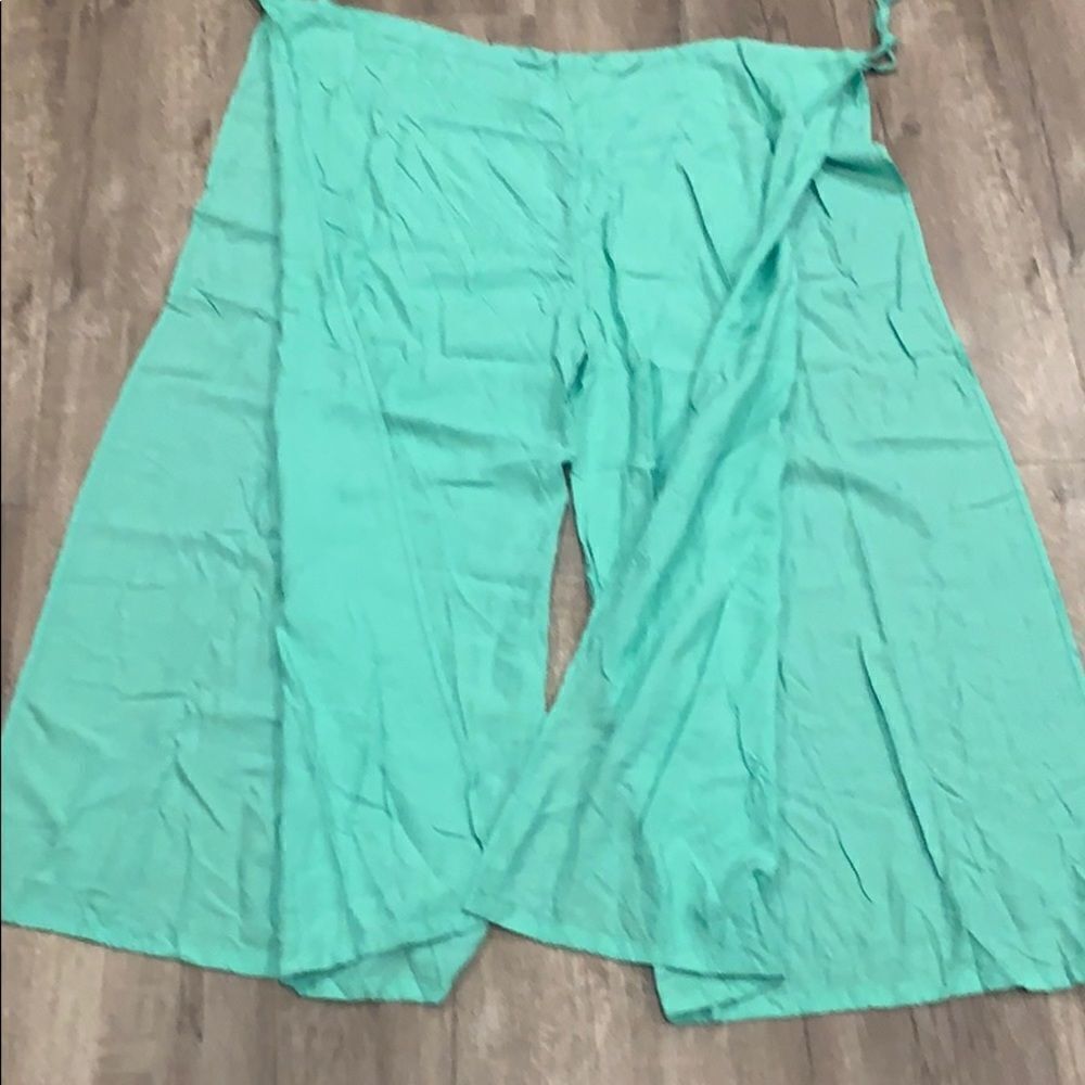 ❌1 hr sale ❌Tie side pants 💚